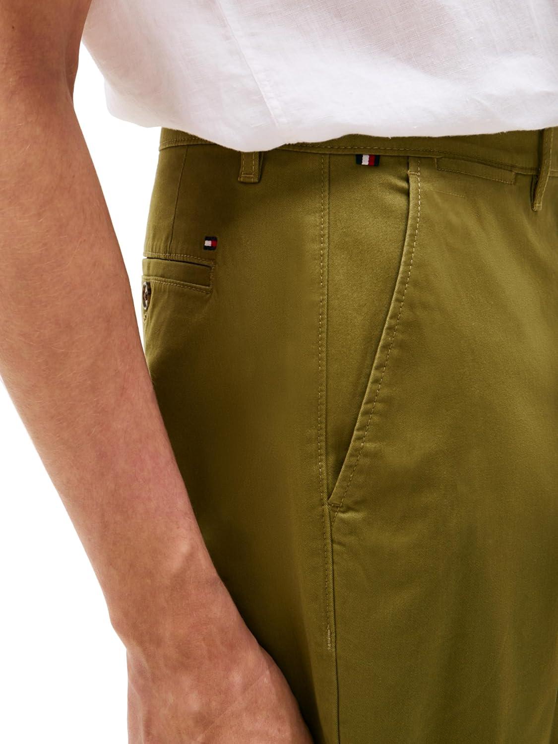imageTommy Hilfiger Chino Pants Custom FitUniform Olive