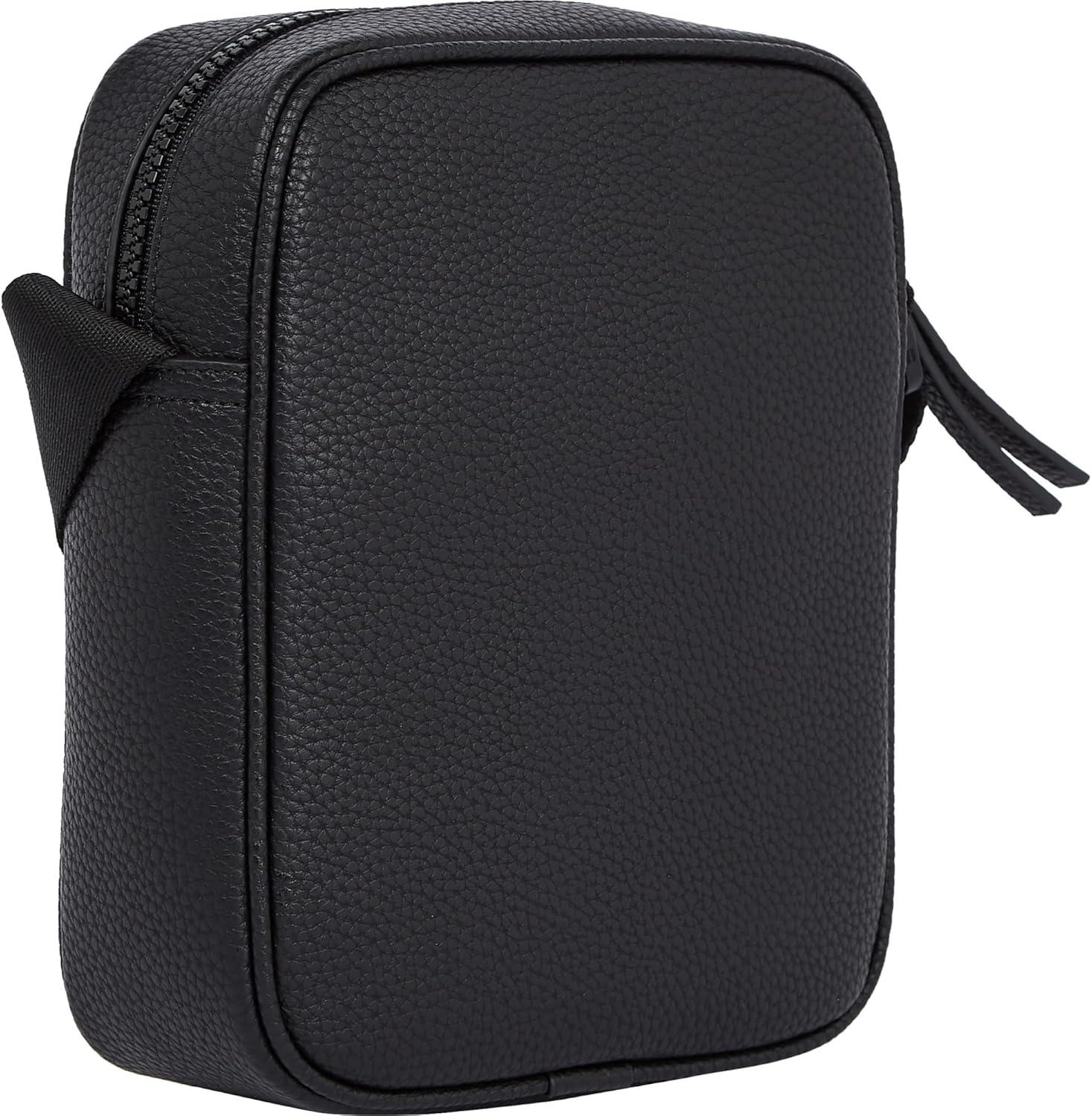 imageTommy Hilfiger Essential Mini Reporter Bag