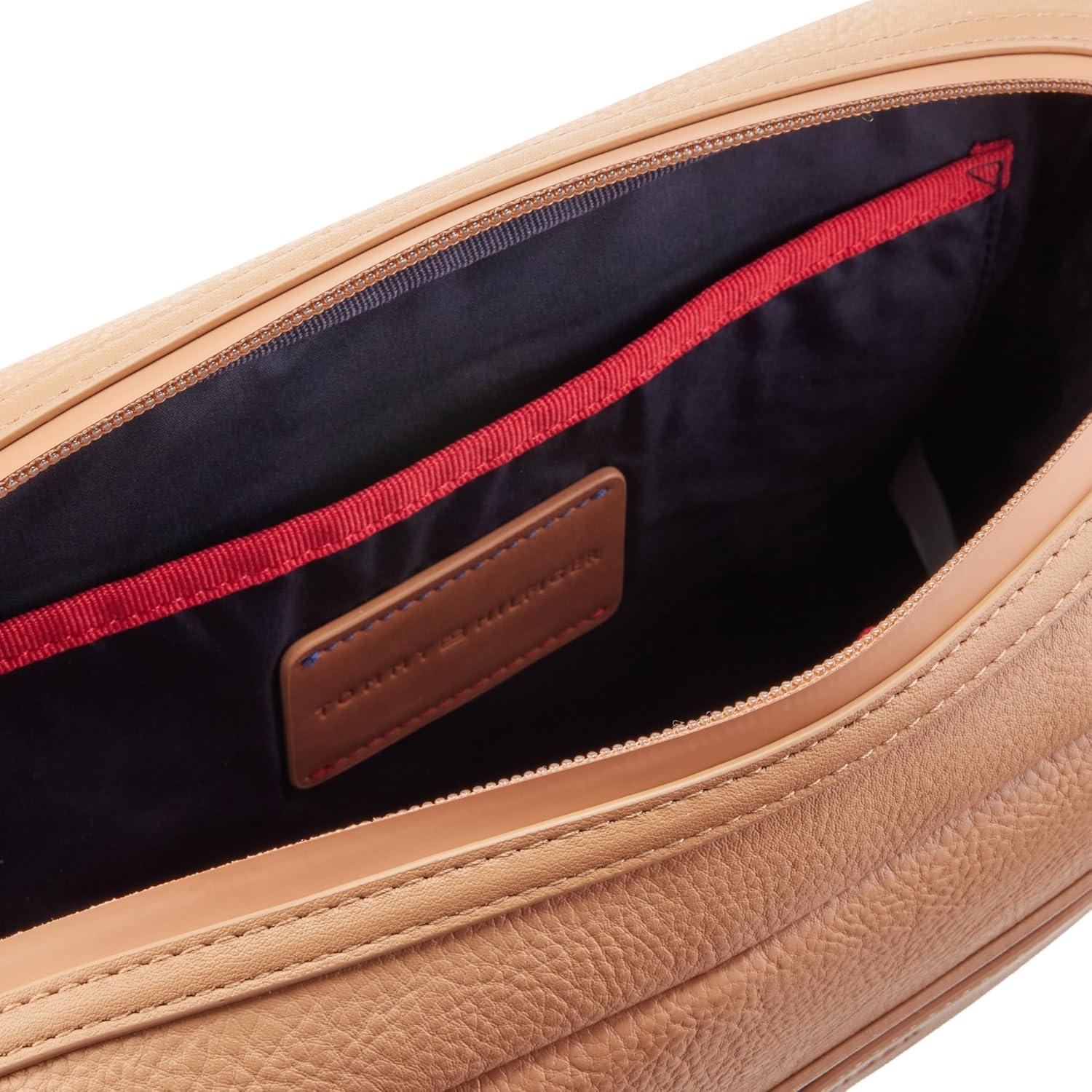 imageTommy Hilfiger Leo Crossbody BagBasket Brown