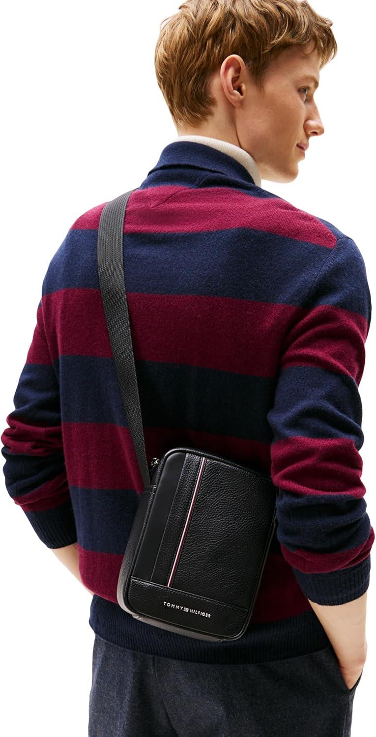 imageTommy Hilfiger Mens Central Mini ReporterBlack