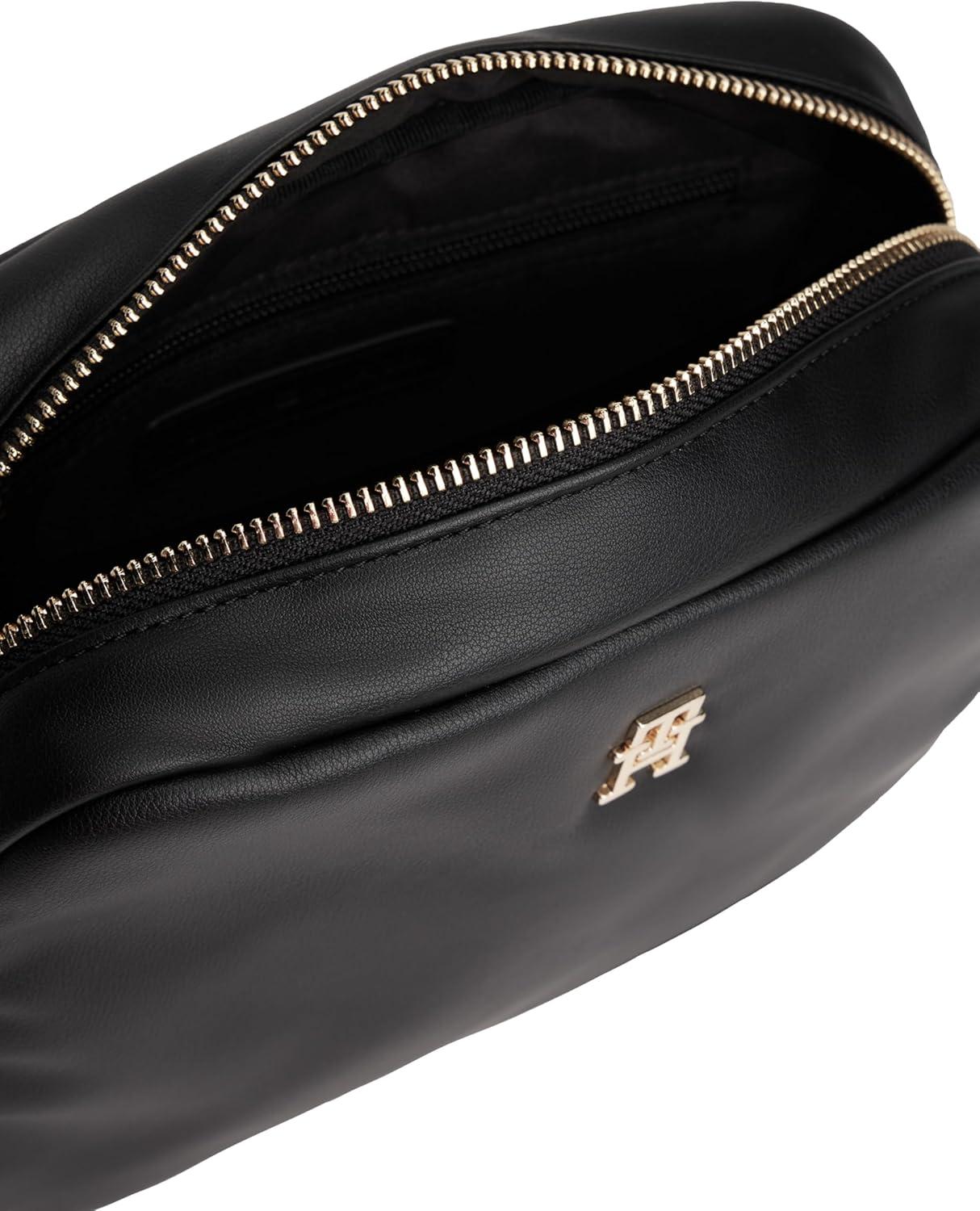 imageTommy Hilfiger Womens Popette Soft Camera BagBlack