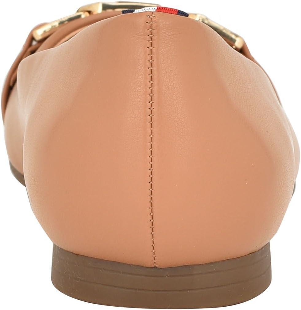 imageTommy Hilfiger Womens GallyneCaramel