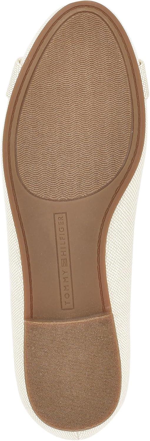 imageTommy Hilfiger Womens GallyneNatural 110
