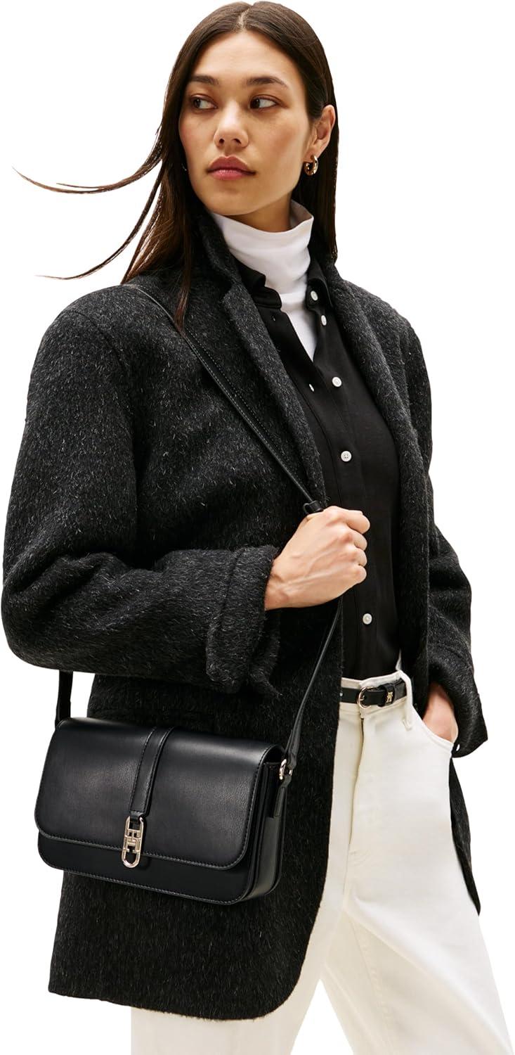 imageTommy Hilfiger Womens Libre Flap CrossbodyBlack