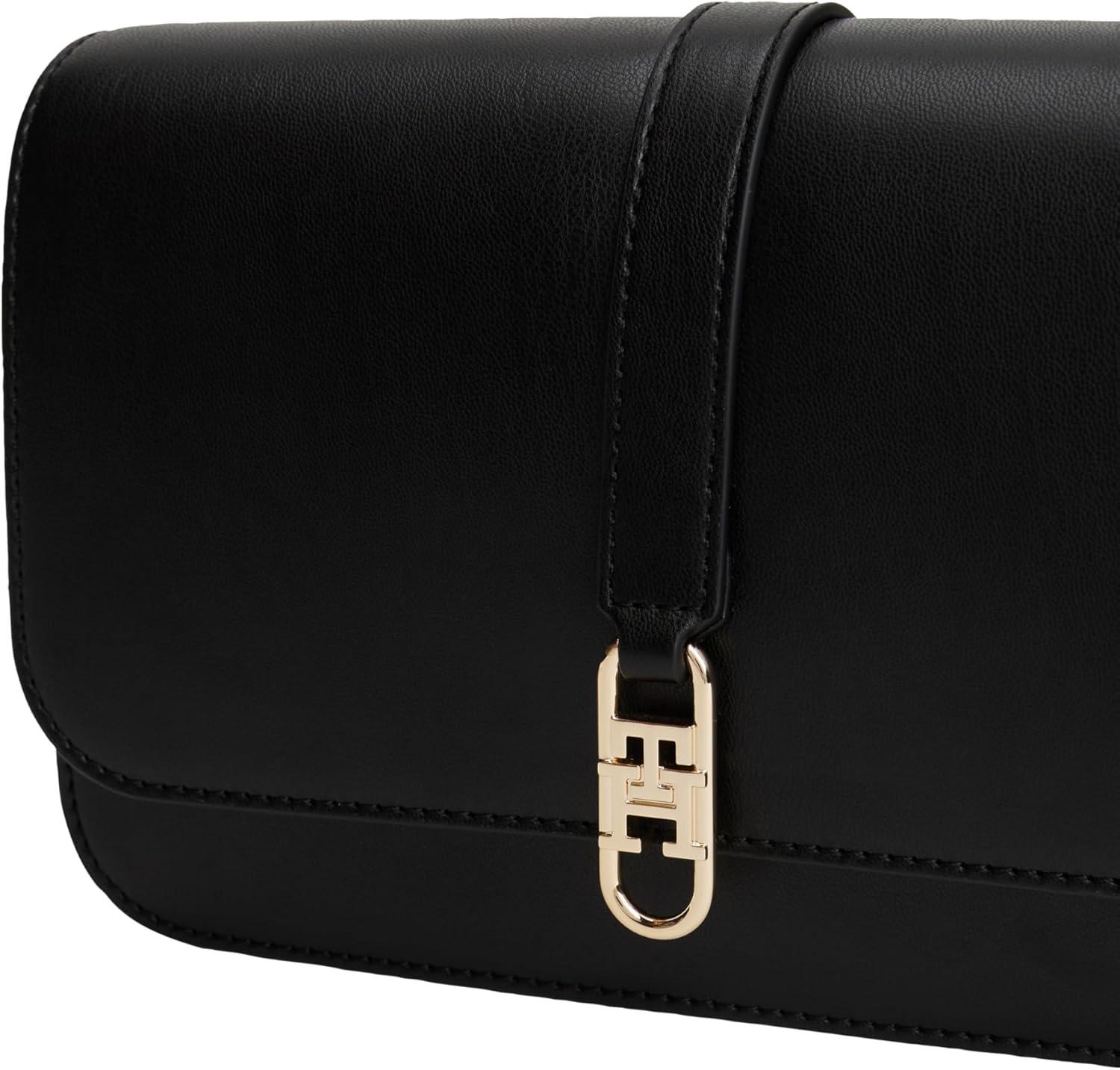 imageTommy Hilfiger Womens Libre Flap CrossbodyBlack