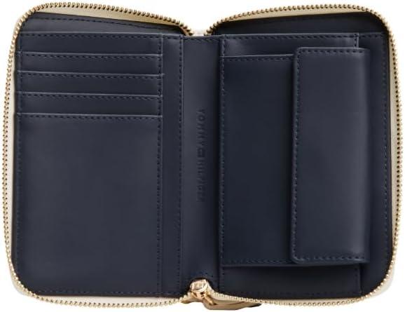 imageTommy Hilfiger Womens Zip WalletIVORY PETAL