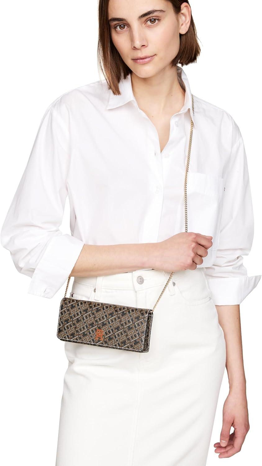 imageTommy Hilfiger womens Monogram Clutch With Removable ChainBlack Tan Mix