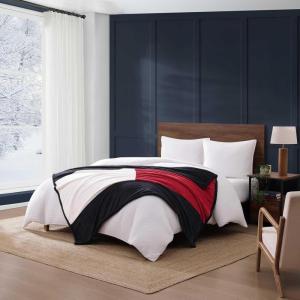 Tommy Hilfiger – Blanket, Ultra-Soft Plush Throw Blanket for Bed or Couch, Cozy Bedding with Solid Reverse & Tailored Hem, Medium Weight for Year Round Comfort (Dumbo Windowpane Grey, 50″ x 70″)(Iconic Flag Blue)