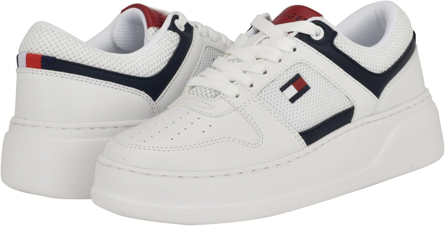 imageTommy Hilfiger Womens GaebiWhiteNavy 141