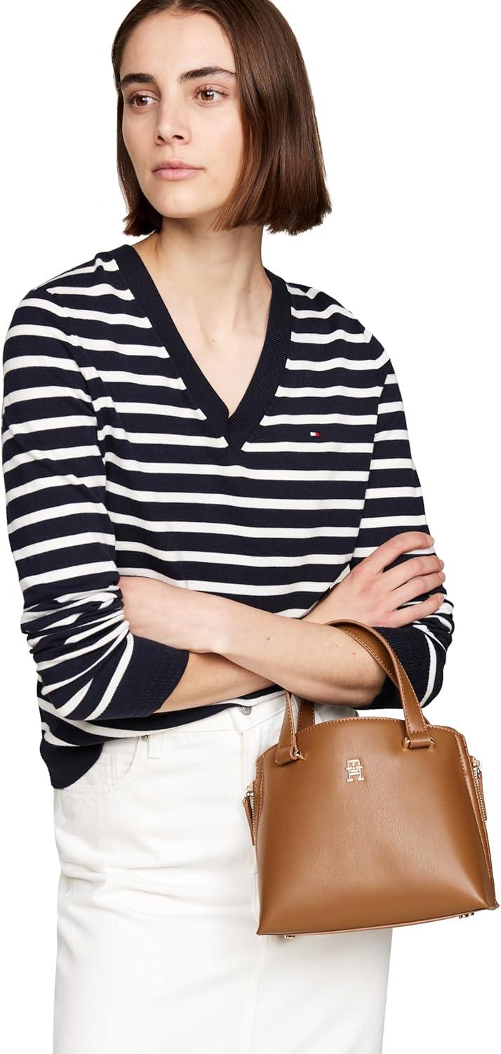 imageTommy Hilfiger womens Modern Tote Bag With ZipperHighland Khaki