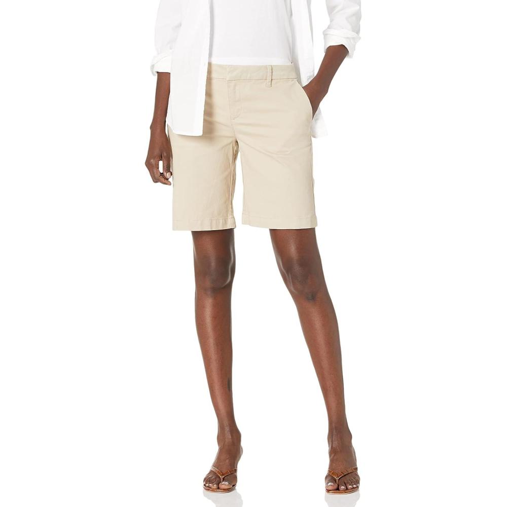 imageTommyKhaki