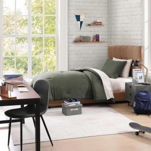 Tommy Hilfiger – Twin/Twin XL Bedding Set, Soft 5 Piece Comforter Set w/Matching Bed Sheets & Pillowcases, Medium Weight for Year Round Comfort (Solid Microfiber Blue)(Solid Green)