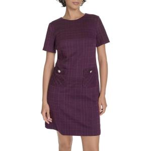 Tommy Hilfiger Women’s Short Sleeve Jewel Neck Novelty Button Mini Shift Dress(Aubergine)
