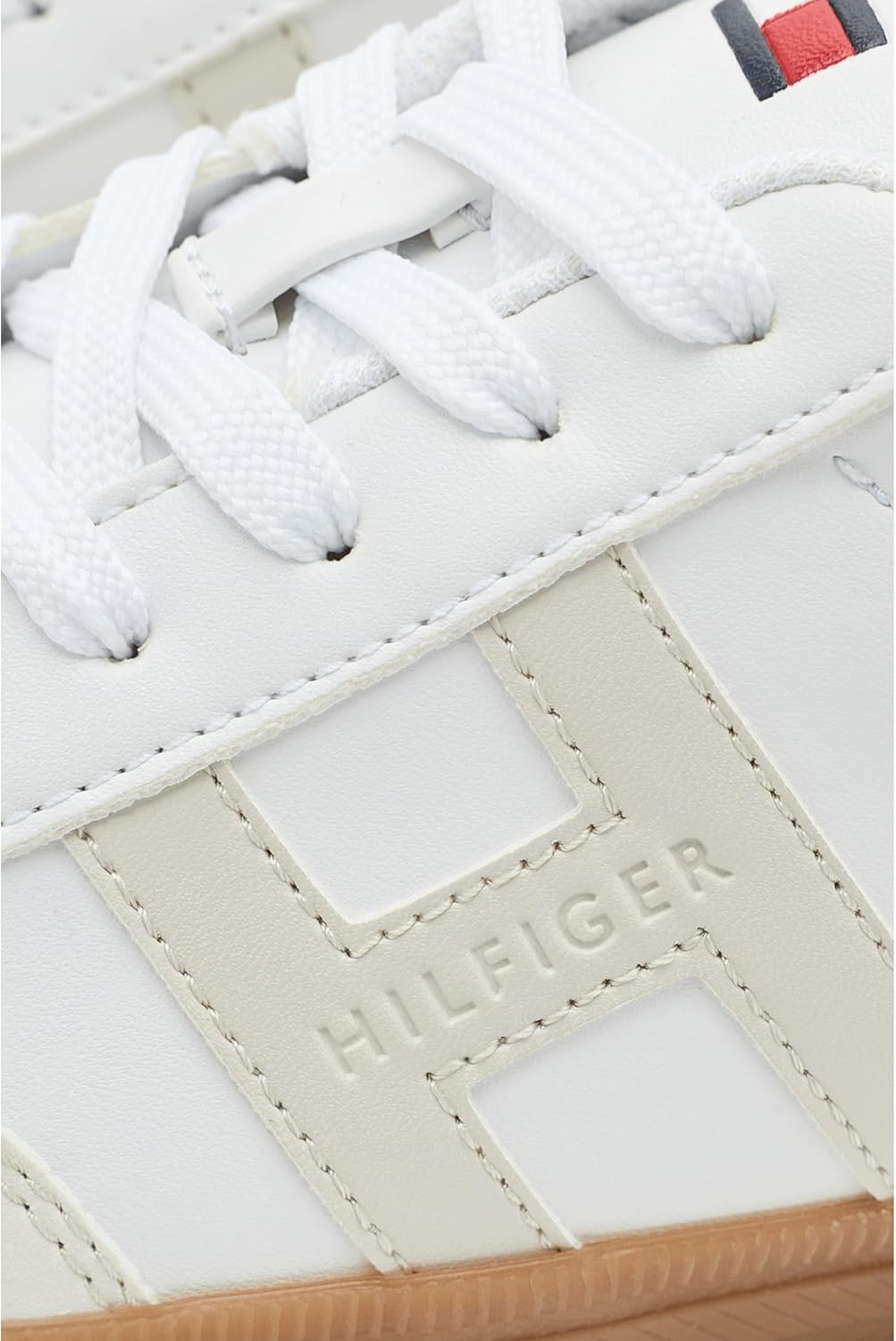 image:imageTommy Hilfiger LexeihWhite Multi