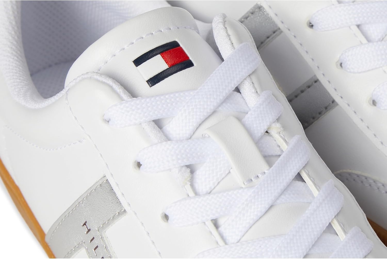 image:imageTommy Hilfiger LexeihWhiteSilver