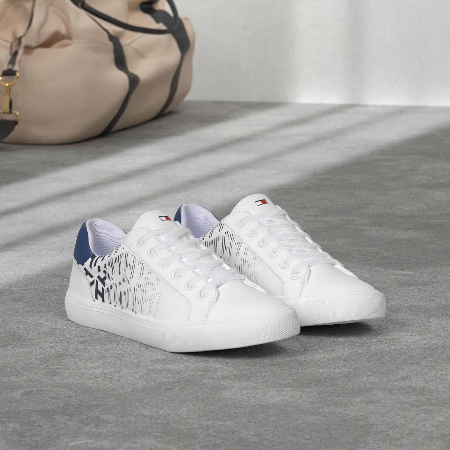 image:imageTommy Hilfiger Womens Loura SneakerWhiteTwilight Indigo