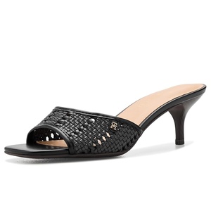 Tommy Hilfiger womens Claihre(Black 001)
