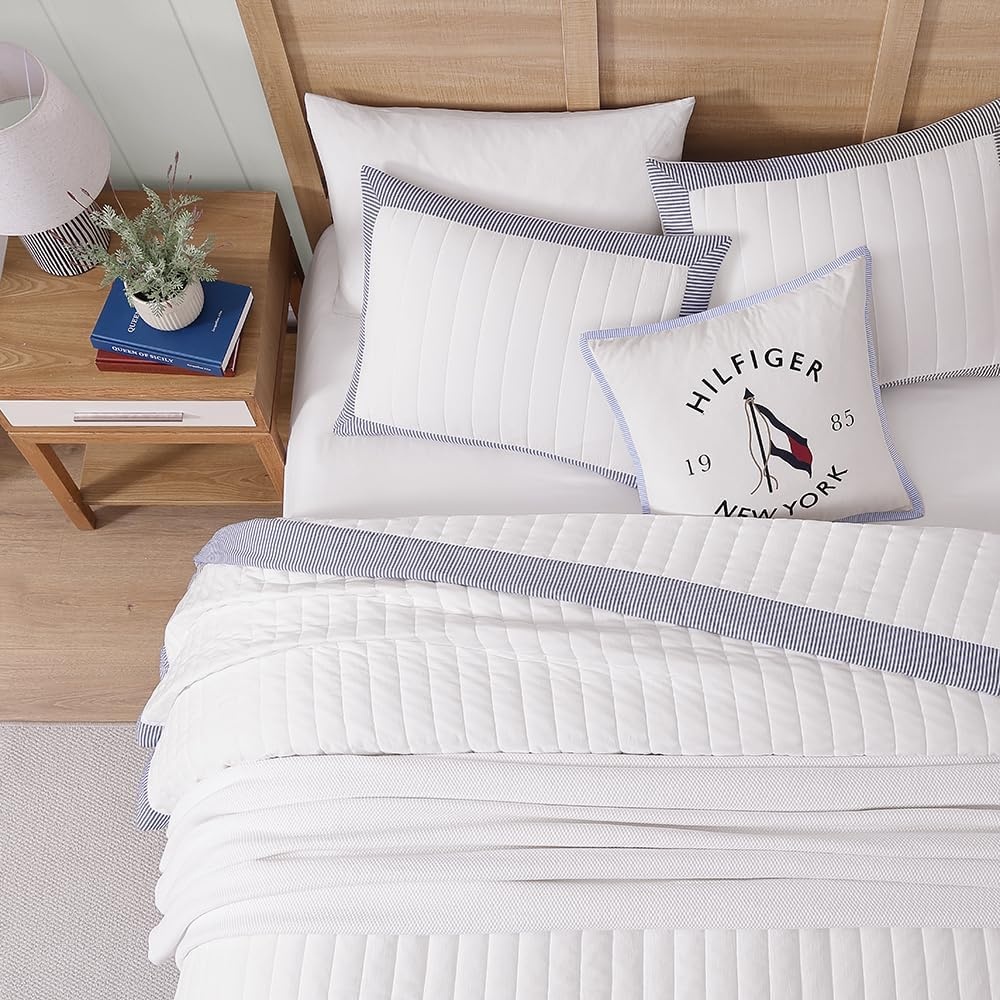image:imageTommy Hilfiger Twin Quilt Set Soft Microfiber Bedding with Reversible Solid Design Lightweight AllSeason Quilt with Matching Sham Americana Decor Resort BlueTwin