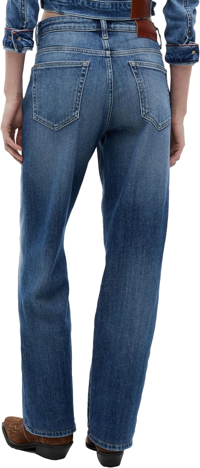 image:imageTommy Jeans Womens Kira Mid Rise Slim Straight JeanDenim Medium
