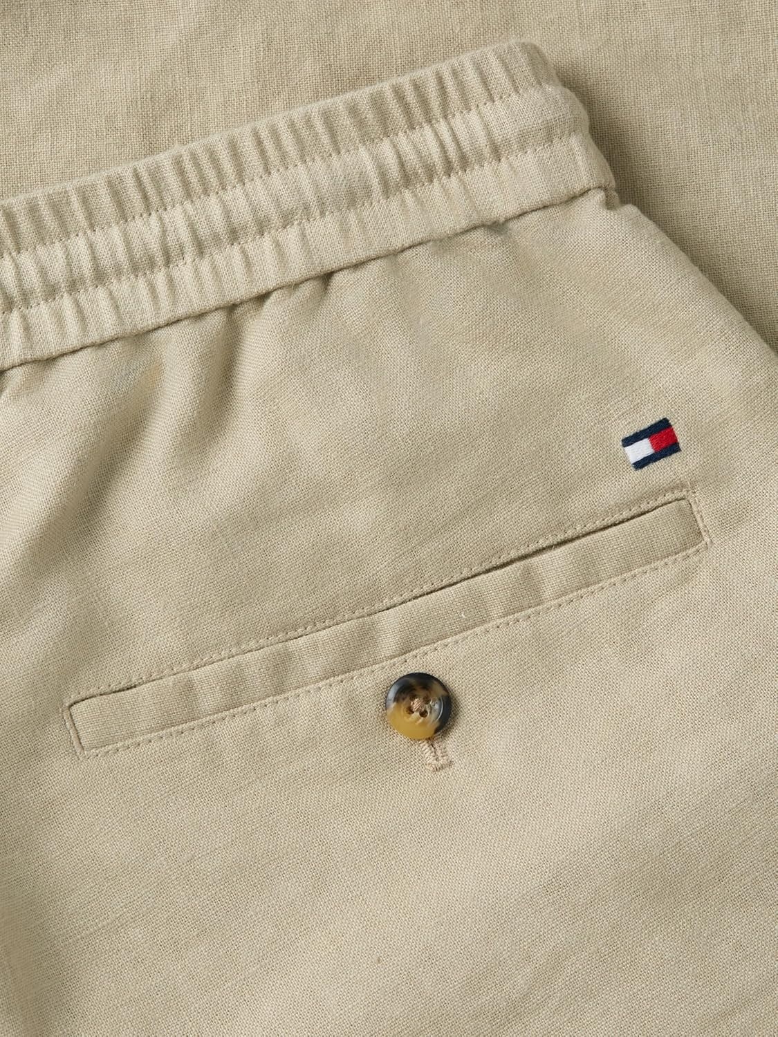 image:imageTommy Hilfiger Mens Lightweight Linen Shorts 8 Inch in Regular FitSandalwood