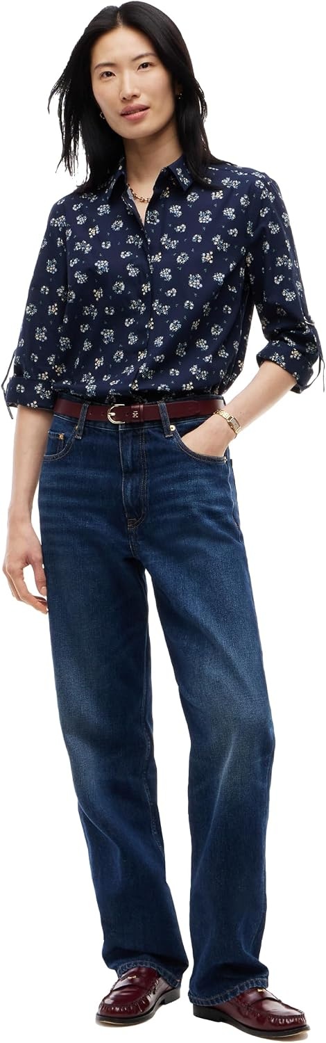image:imageTommy Hilfiger Womens Cotton Poplin Long Sleeve Cropped Button Down Shirt in Regular Fit with Roll Up SleeveTraditional Floral Dark Blue