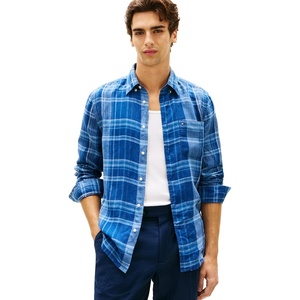 Tommy Hilfiger Men’s Long Sleeve Casual Linen Button Down Shirts in Regular Fit(Brisk Blue / Check)